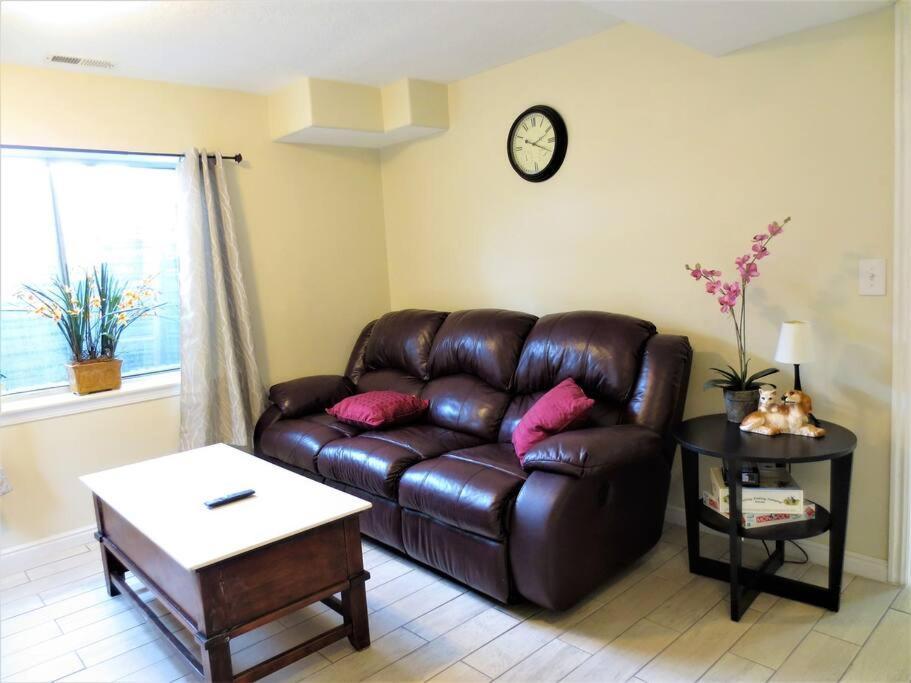 Entire Huge Basement! Fast Wifi! Private Entrance! Villa ซอลต์เลคซิตี้ ภายนอก รูปภาพ